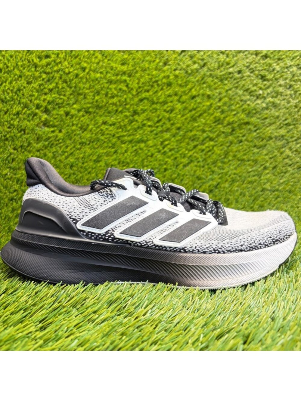 Adidas Ultrarun 5 Womens Size 8 White Black Athletic Running Shoes Sneakers